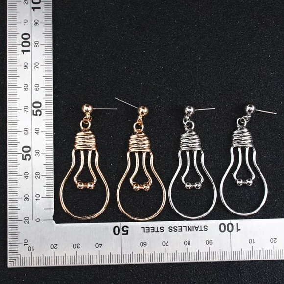 ‼️5/$15‼️ Lightbulb Earrings - Picture 3 of 3